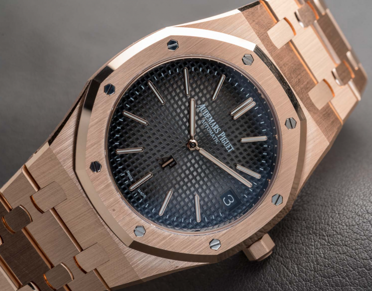 Happy Birthday, Royal Oak! — Hands-On With The Gold UK Luxury Replica Audemars Piguet Royal Oak “Jumbo” 16202